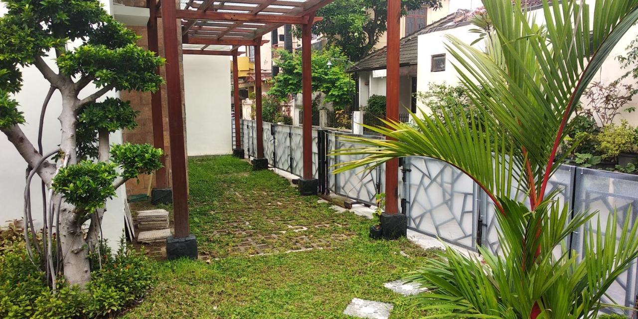 Omah Inap D24 Syariah Near Universitas Aisyiah Yogyakarta Mitra Reddoorz Sleman  Eksteriør bilde